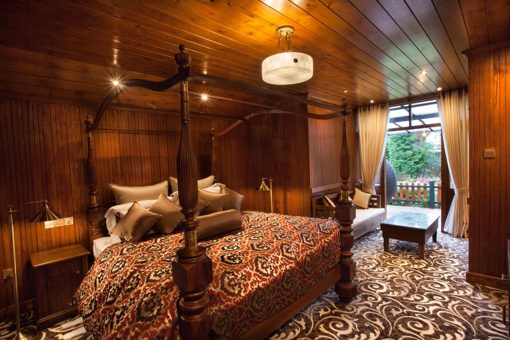 La Grande Villa Нувара-Елія Екстер'єр фото