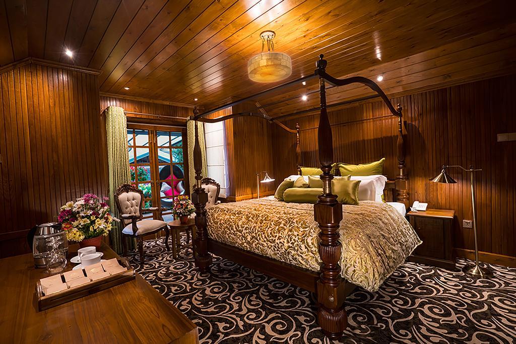 La Grande Villa Нувара-Елія Екстер'єр фото